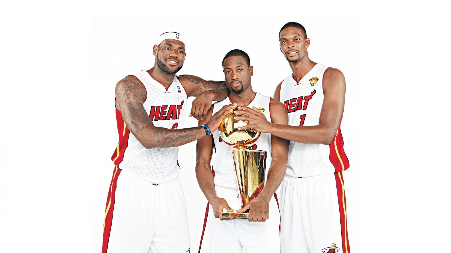 史诗级比赛回顾：那些经典瞬间永远难忘，回顾比赛精彩瞬间